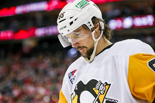 Pittsburgh Penguins hodlá vyměnit Erika Karlssona za další výhody